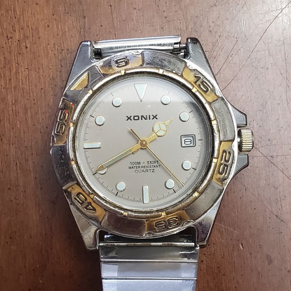 XONIX Men's Stretch Band Water Resistant Wrist Watch